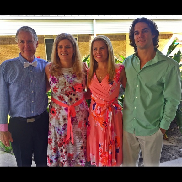 Meet your Posher, Nichole - Picture 3 of 6